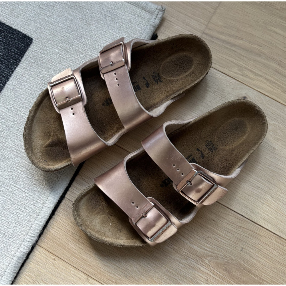 Birkenstock Arizona Leather Sandals Rose Gold Metallic Womens EU 34 US 3-3.5